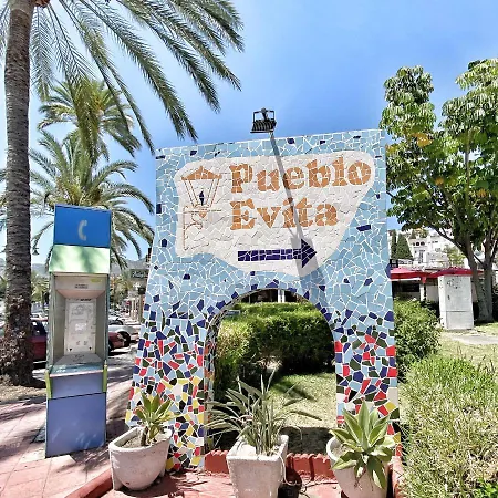 Aleire Pueblo Evita